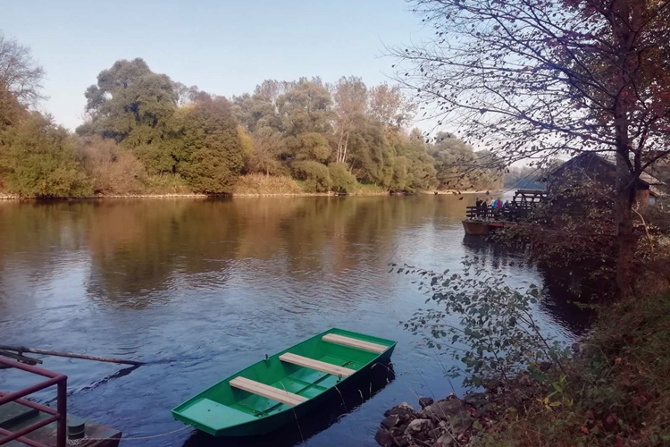 Unutrašnjost se budi uz maglu, dan završava uz toplije i promjenjivije vrijeme