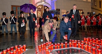 Na varaždinskom Korzu lampionima ispisano ime herojskog grada i odana počast žrtvama Vukovara i Škabrnje