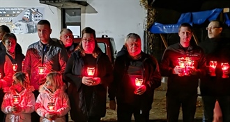 Budinščina odala počast žrtvama Domovinskog rata paljenjem lampiona na Trgu hrvatskih branitelja