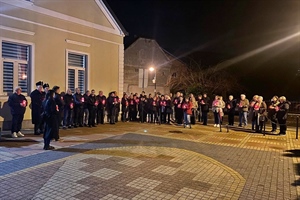 U Loboru paljenjem svijeća obilježen Dan sjećanja na žrtve Domovinskog rata