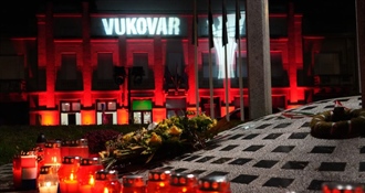 Sjever Hrvatske ujedinjen u tišini i svjetlu svijeća za Vukovar i Škabrnju - od Zagorja preko Varaždina do Međimurja i Koprivnice