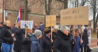 Ponovno prosvjed u Poznanovcu: Nakon obećanja da će na jesen krenuti sanacija opasnog otpada, od sanacije još ni "s"