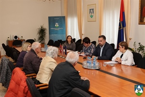 Župan Golubić na sastanku s predstavnicima matice umirovljenika – tema poboljšanje programa i aktivnosti za starije osobe