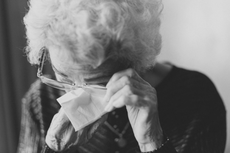 Vijest o privođenju bake (82) potresla Hrvatsku - samo je tražila pomoć, a završila je u policiji