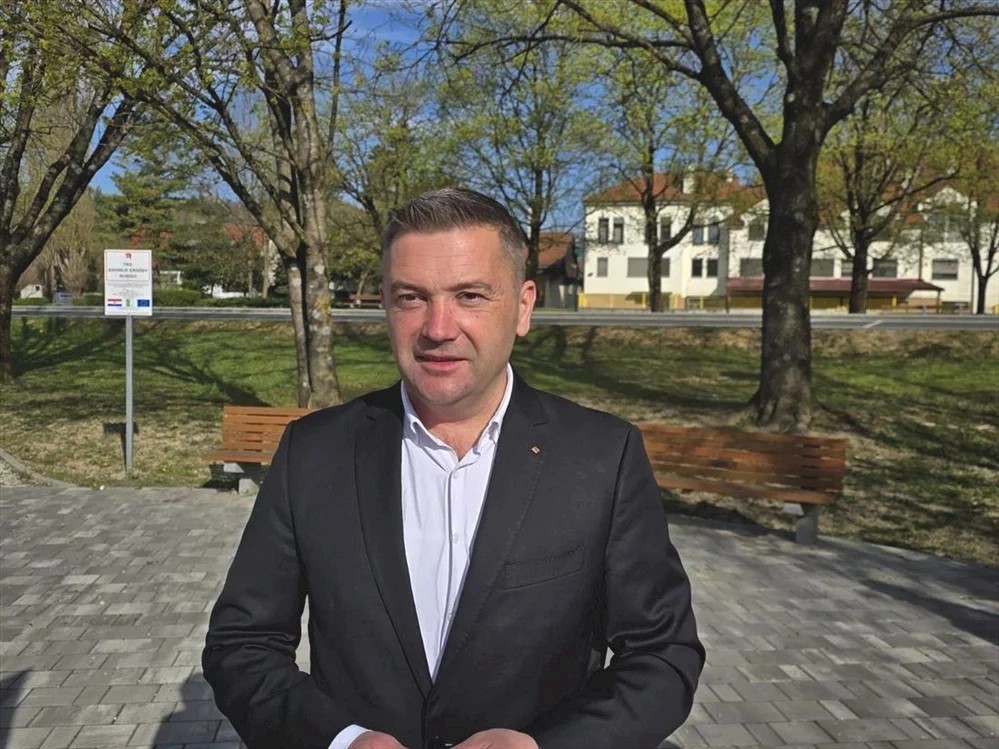 Intervju s načelnikom Robertom Šplajtom: „Kumrovec raste u svakom pogledu – nova stanogradnja, infrastrukturni projekti i snažan turistički uzlet“