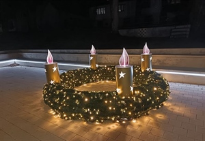 Advent u Hrašćini 2025.: paljenje svijeća, predstave i koncerti