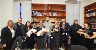 Načelnica Krivec Jurak darivala novorođene – Zagorska Sela ispunili dječji osmjesi i veselje