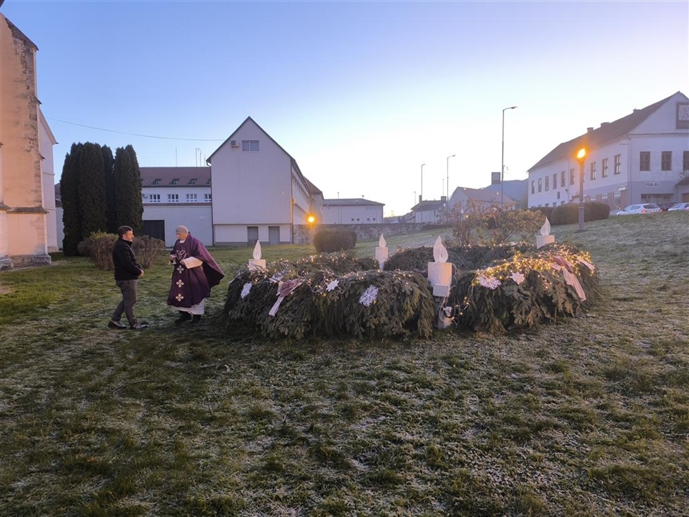 Paljenjem prve adventske svijeće u Lepoglavi započeo blagdanski program - evo što vas očekuje u narednim tjednima