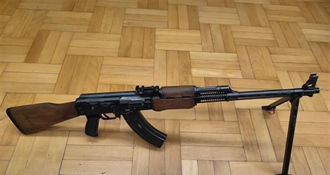 Muškarac u Piškorovcu nezakonito posjedovao automatsku i poluautomatsku pušku – policija mu ih oduzela i kaznila ga