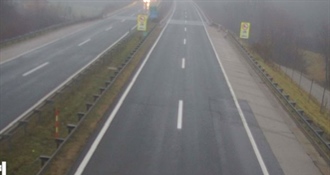 Oprezno u prometu: mokri i skliski kolnici, bura otežava promet kod Karlobaga