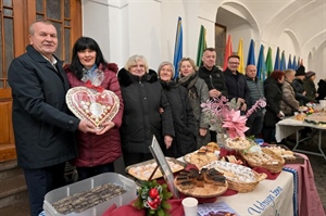 Nastavljen “Advent s pričom“ u atriju Županijske palače: pjesma, radionica, domaći kolači i dolazak Svetog Nikole
