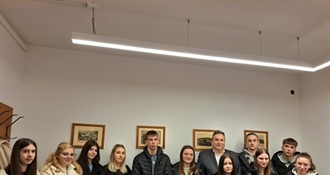 Gradonačelnik Brlek dodijelio ugovore stipendistima i najavio veći iznos stipendija od sljedeće školske godine