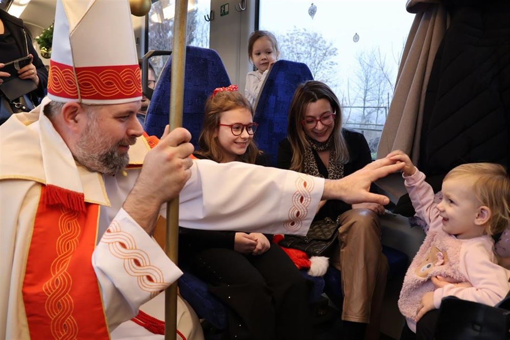 Međimurski mališani uživali u vožnji vlakom sa Svetim Nikolom