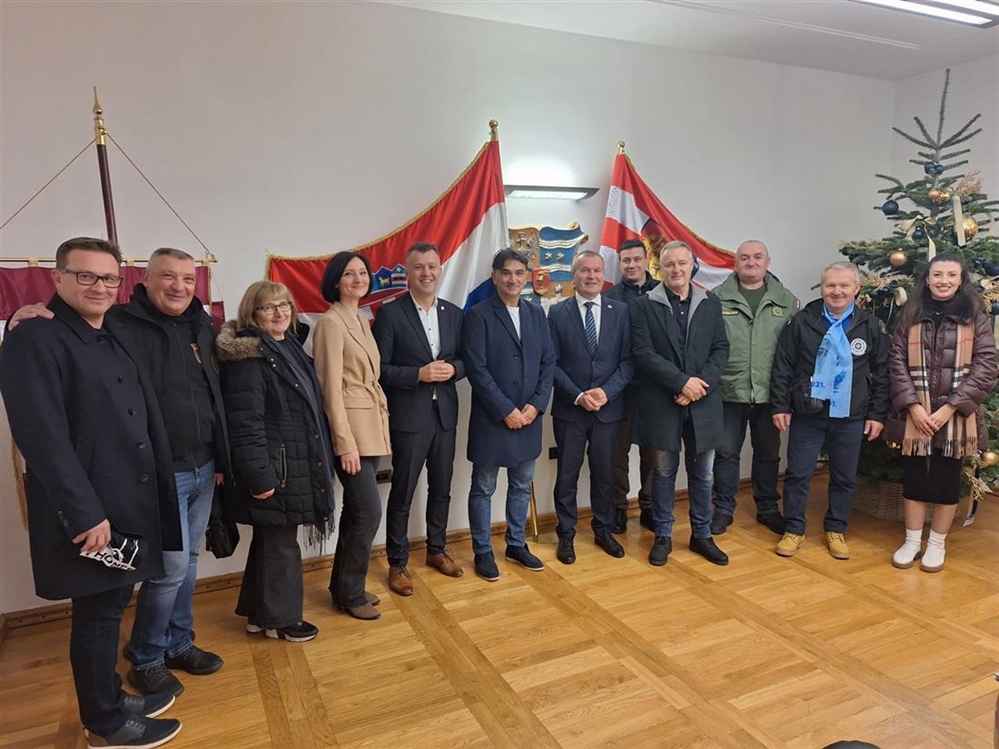 Thompson u posjetu Varaždinskoj županiji - Stričak: Uz Markove pjesme lakše je bilo na prvoj crti