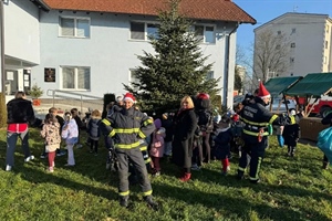 Blagdanska čarolija u Konjščini: Načelnica Curiš Krok i mališani ponovno oživjeli adventsku tradiciju