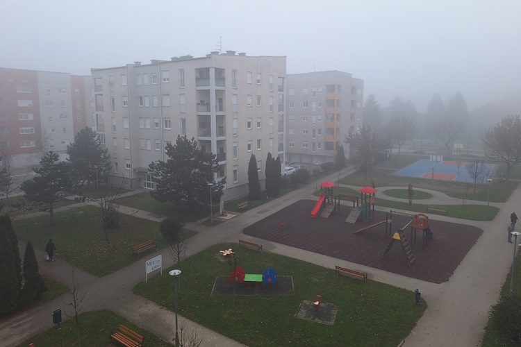 Magla, inje i rosulja ili sunce i toplina? Dva nedjeljna lica Hrvatske