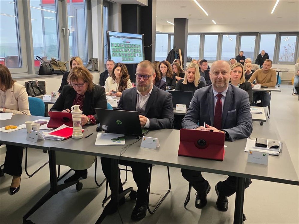 Žustro na Aktualnom satu KZŽ: Vijećnici opet o otpadu smeća u Poznanovcu, solarnim elektranama u Zaboku i Pregradi - evo što je sve župan Kolar odgovorio