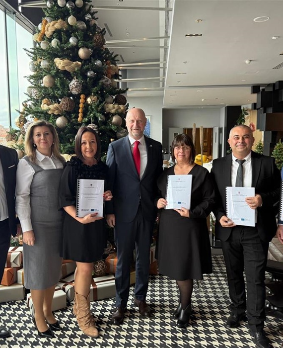 Nova injekcija u obrazovanje: Župan Kolar potpisao preko 19 milijuna eura vrijedne ugovore za dogradnju četiri škole