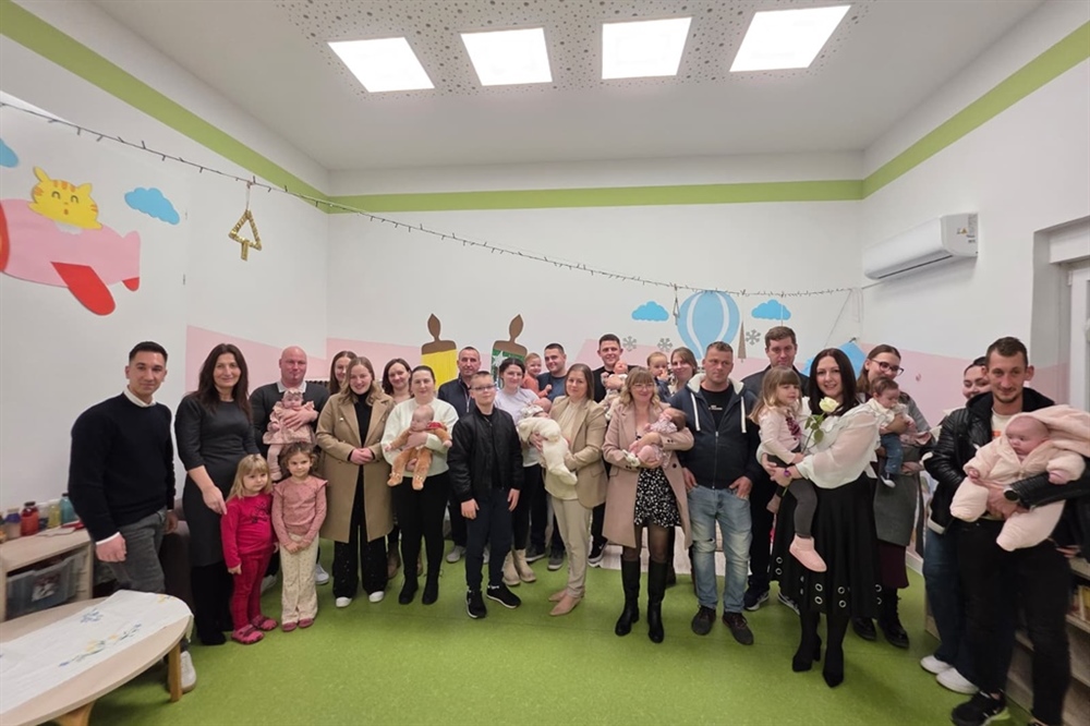 Roditeljima 12 novorođenih mališana uručene potpore Općine Lobor - Jembrih: Djeca su naša budućnost i najveća vrijednost