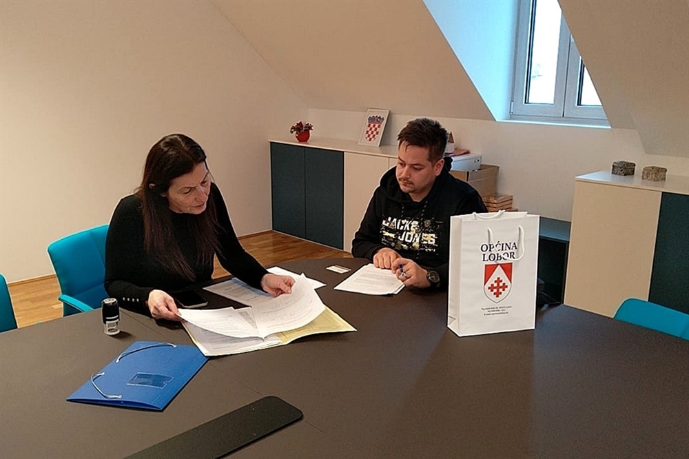 Lobor ulaže u ostanak mladih: dodijeljene potpore za stambeno zbrinjavanje