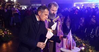 Župan Matija Posavec upalio četvrtu adventsku svijeću u Čakovcu
