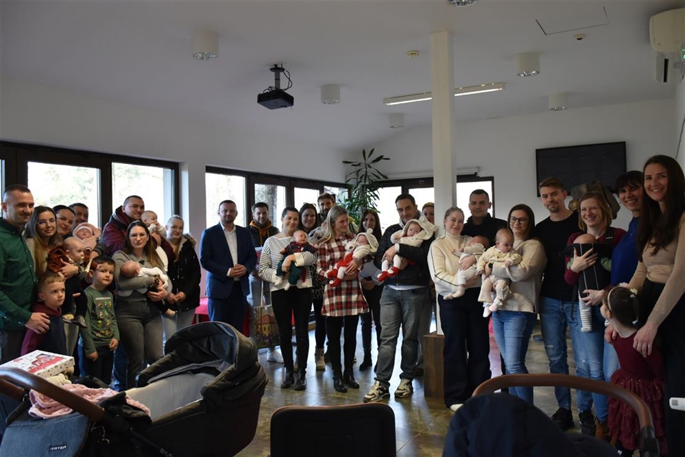 Gradonačelnik Šimunić održao svečani prijem za najmlađe sugrađane