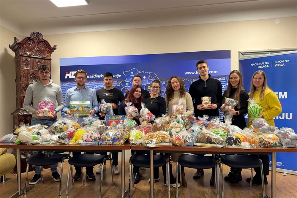 Mladež HDZ-a VŽŽ donacijom rasveselila najmlađe pacijente u varaždinskoj bolnici