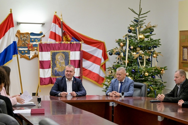 Tri nekretnine na dar: Najljepši božićni poklon Varaždinske županije Općini Sveti Đurđ