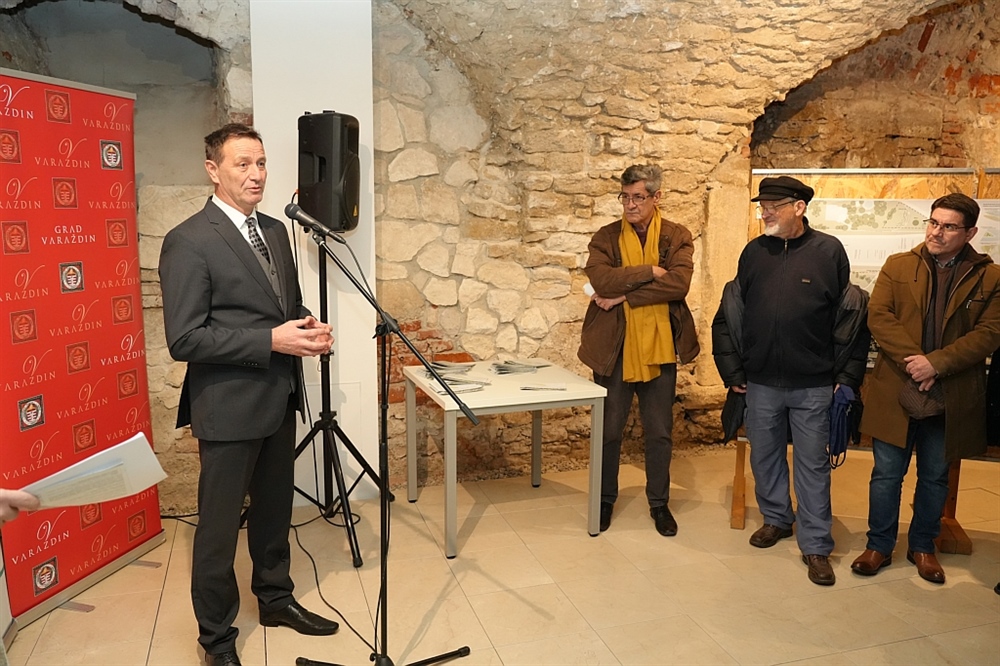 Varaždin s 5,1 milijun eura EU sredstava vraća život uz Dravu – predstavljena idejna rješenja za uređenje Dravske park šume