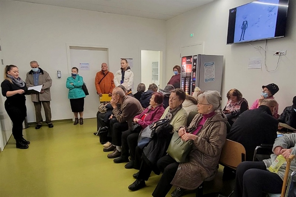 OB Varaždin: Glazbeni nastup u dnevnoj onkološkoj bolnici razveselio pacijente i djelatnike