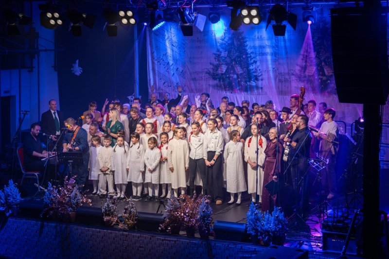 Božićno-novogodišnji koncert u Klanjcu okupio brojne izvođače i posjetitelje