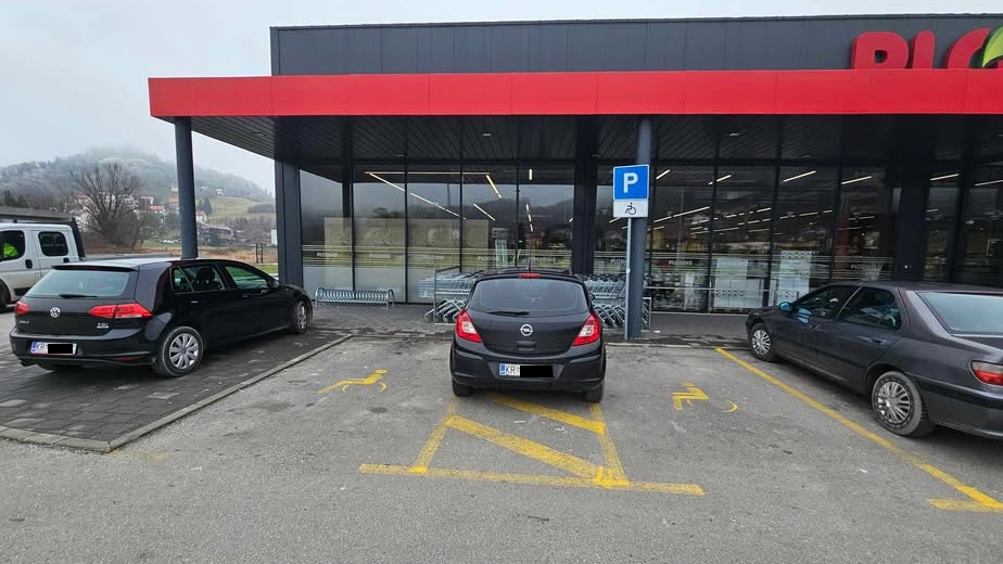 Parking umjetnik iz Krapinskih Toplica: parkirao točno tamo gdje ne bi smio!