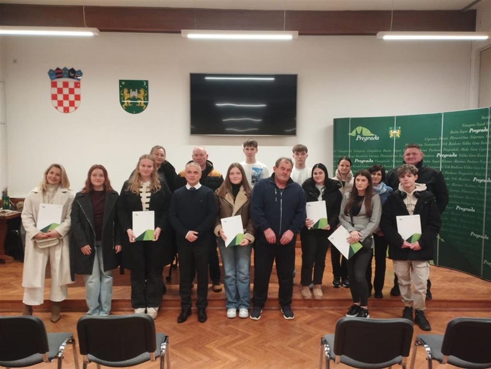 Ulaganje u mlade: Grad Pregrada dodijelio stipendije učenicima i studentima