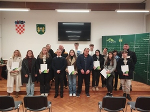 Ulaganje u mlade: Grad Pregrada dodijelio stipendije učenicima i studentima