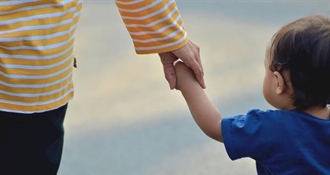 "Baka - djed servis": Roditeljima olakšanje, bakama i djedovima dodatni prihod - još jedan grad uveo ovu poticajnu mjeru