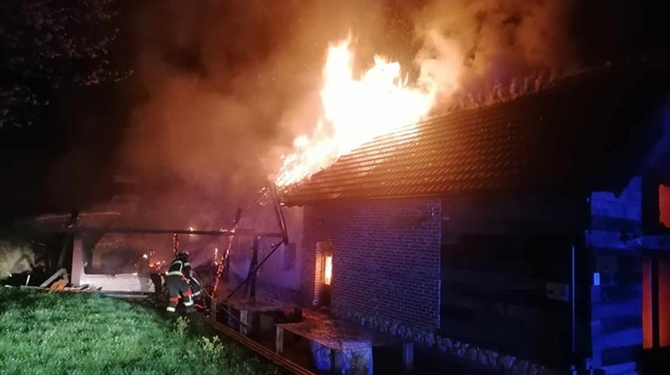 Užas u Glini: U dimnjaku u obiteljskoj kući izbio požar, poginulo dvoje ljudi