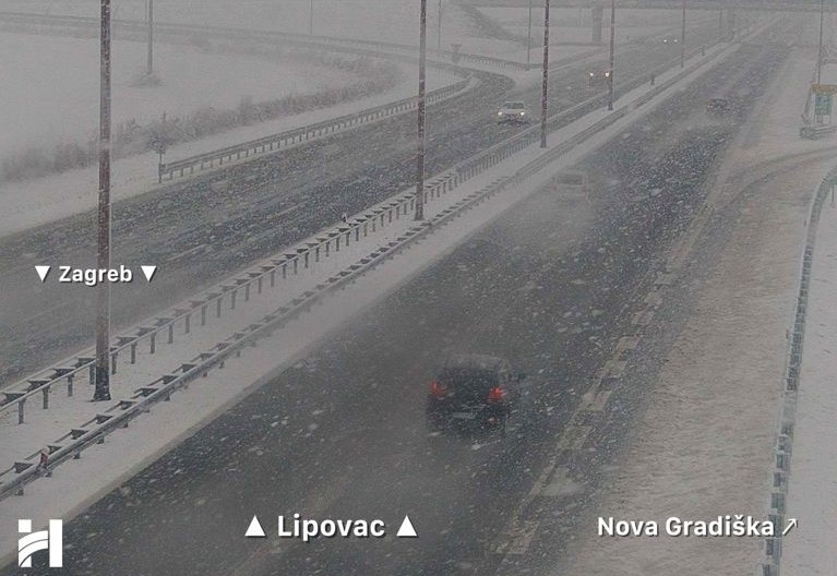 Zimski uvjeti u Hrvatskoj: mokri i skliski kolnici te dvije nesreće na autocesti
