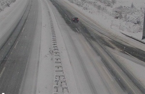 Otežan promet diljem zemlje - brojne zabrane i ograničenja zbog snijega i poledice
