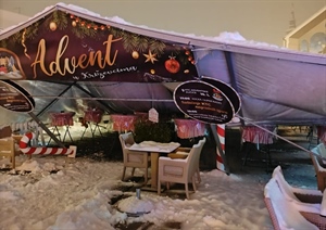 Izbjegnuta tragedija na Adventu u Križevcima - šator se urušio pod snijegom