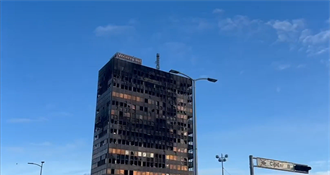 Dva mjeseca nakon požara, iz Vjesnikova nebodera opet se širio dim