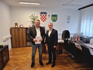 Gradonačelnik Pregrade potpisao ugovor s osobom protiv koje se vodi istraga i koja nije direktor, ni prokurist tvrtke!