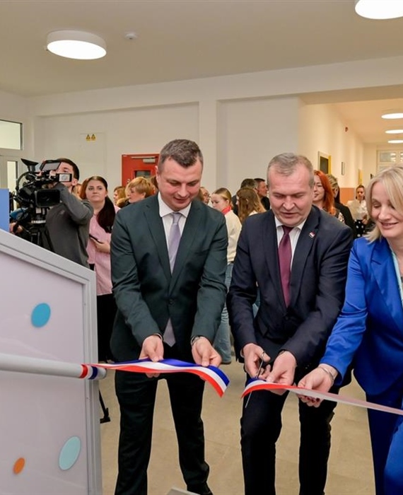 Strmec Podravski dobio školu po mjeri djece - župan Stričak: Svako dijete u županiji mora imati jednake uvjete školovanja