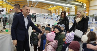 Župan Posavec otvorio Međunarodnu izložbu malih životinja u Nedelišću – predstavljeno 1900 malih kunića, golubova, peradi