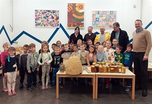 Novi Marof: Vrtićarci kroz igru učili kako nastaje med i zašto su pčele važne