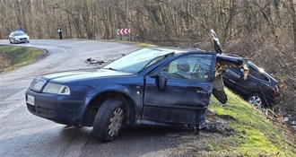 Strašna nesreća kod Privlake: Šest ozlijeđenih, dijete teško – auto se od siline udarca prepolovio