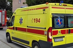 Neopreznim skretanjem izazvala nesreću pa završila u varaždinskoj bolnici