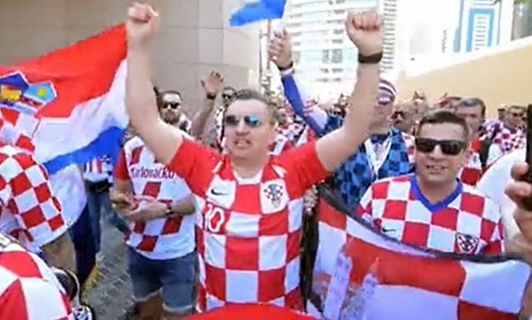 Totalna ludnica među navijačima: Hrvatska je u polufinalu Europskog rukometnog prvenstva!