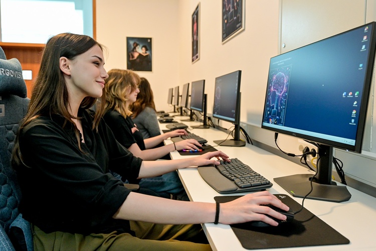 Ako još vagaš – pogledaj koja zanimanja i studiji najbrže vode do posla