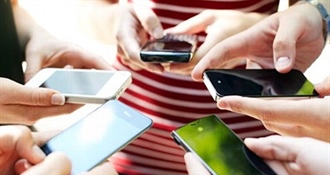 Nekada luksuz, a danas nužnost: Neki bez mobitela ne mogu ni na WC, u školu i posao – pretjerujemo li u nekim situacijama?