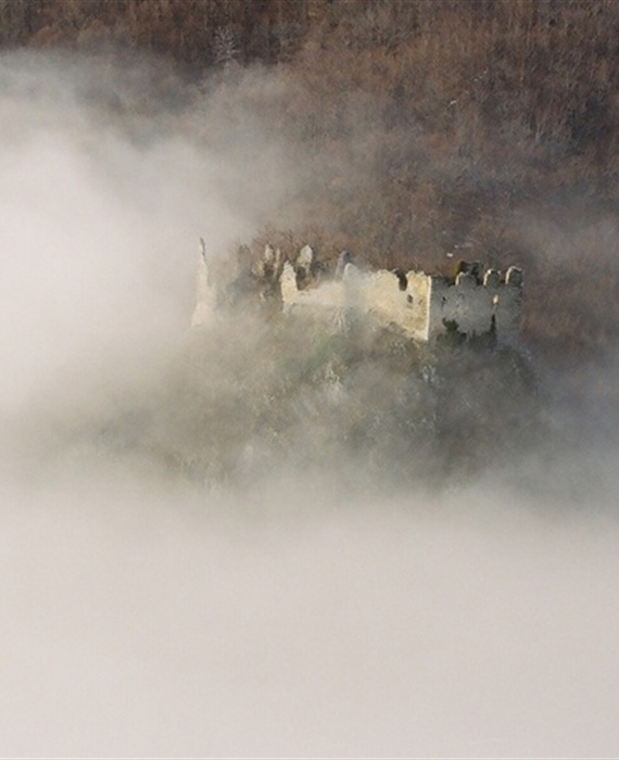 Kontinentalni dio zemlje danas uz niske oblake i maglu